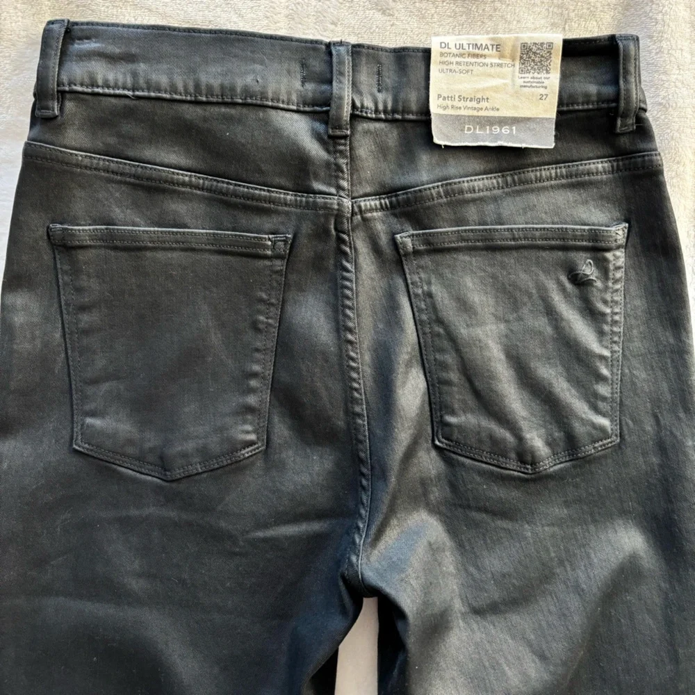 DL1961 Patti Straight High Rise Vintage Ankle Black Coated Vintage Jeans--27 - Picture 11 of 16